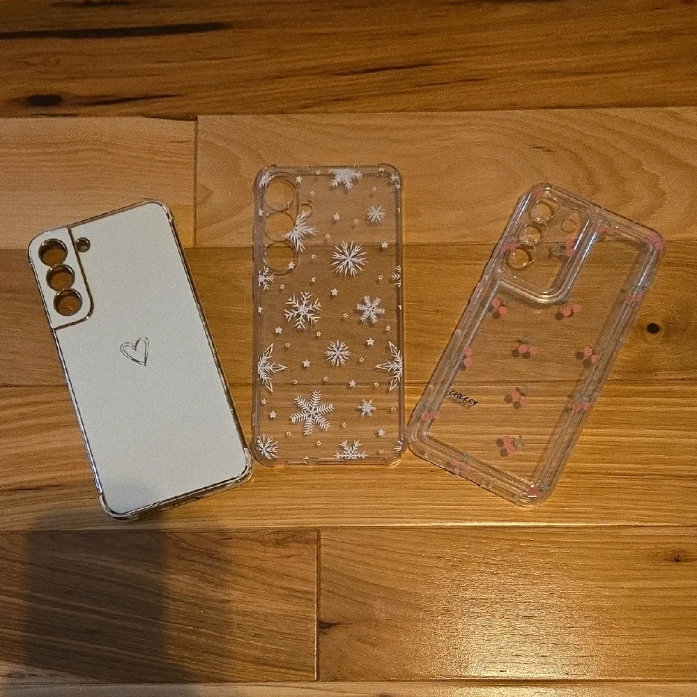 Samsung White and Gray Phone Cases with Snowflake Design